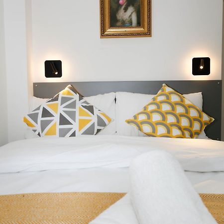 New Luxury Apartments In Central London Next To Shops, Cafes, Bars & Metro Zewnętrze zdjęcie