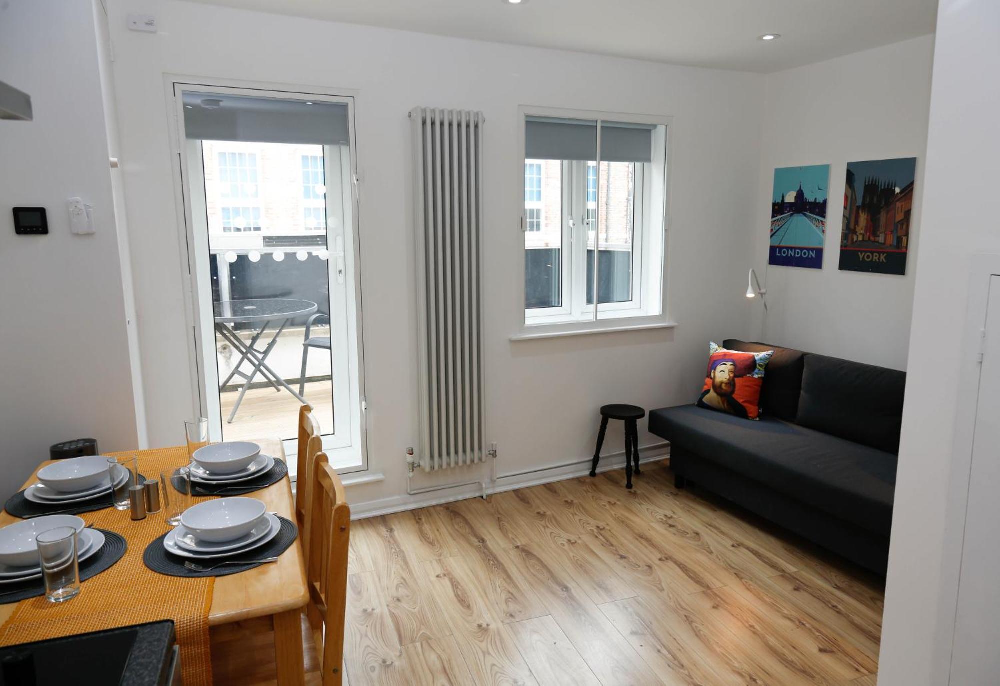 New Luxury Apartments In Central London Next To Shops, Cafes, Bars & Metro Zewnętrze zdjęcie