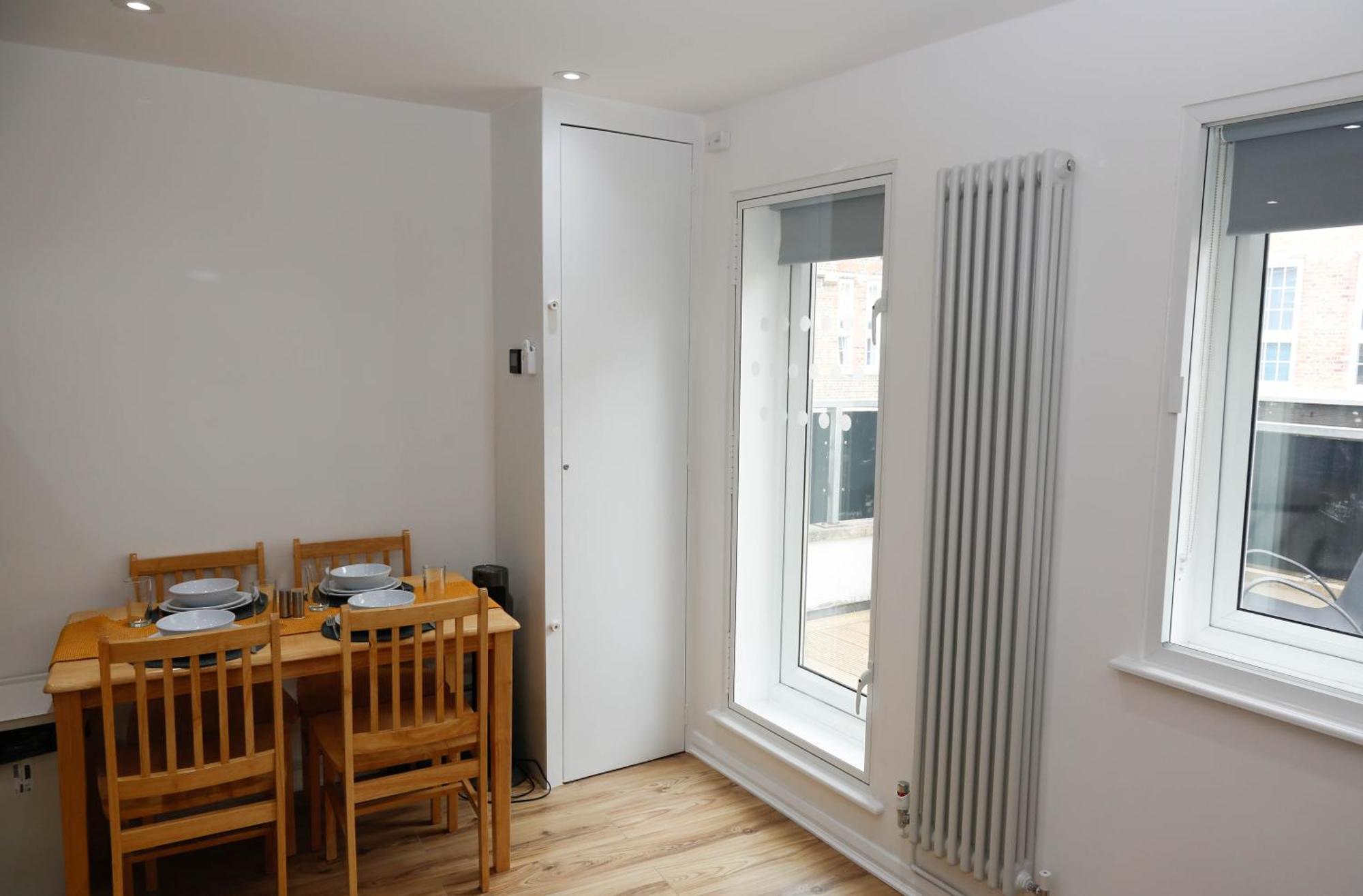 New Luxury Apartments In Central London Next To Shops, Cafes, Bars & Metro Zewnętrze zdjęcie