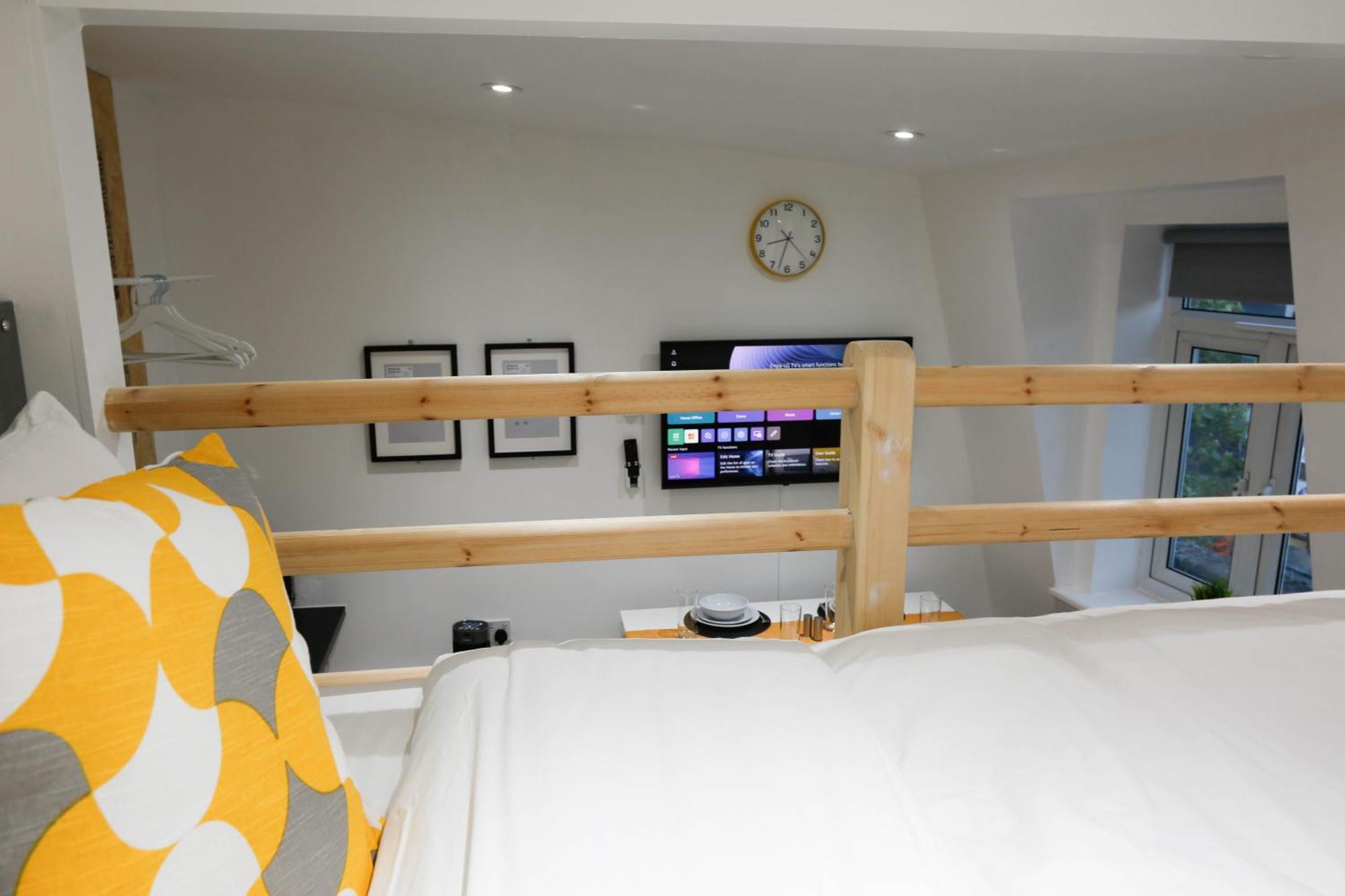 New Luxury Apartments In Central London Next To Shops, Cafes, Bars & Metro Zewnętrze zdjęcie