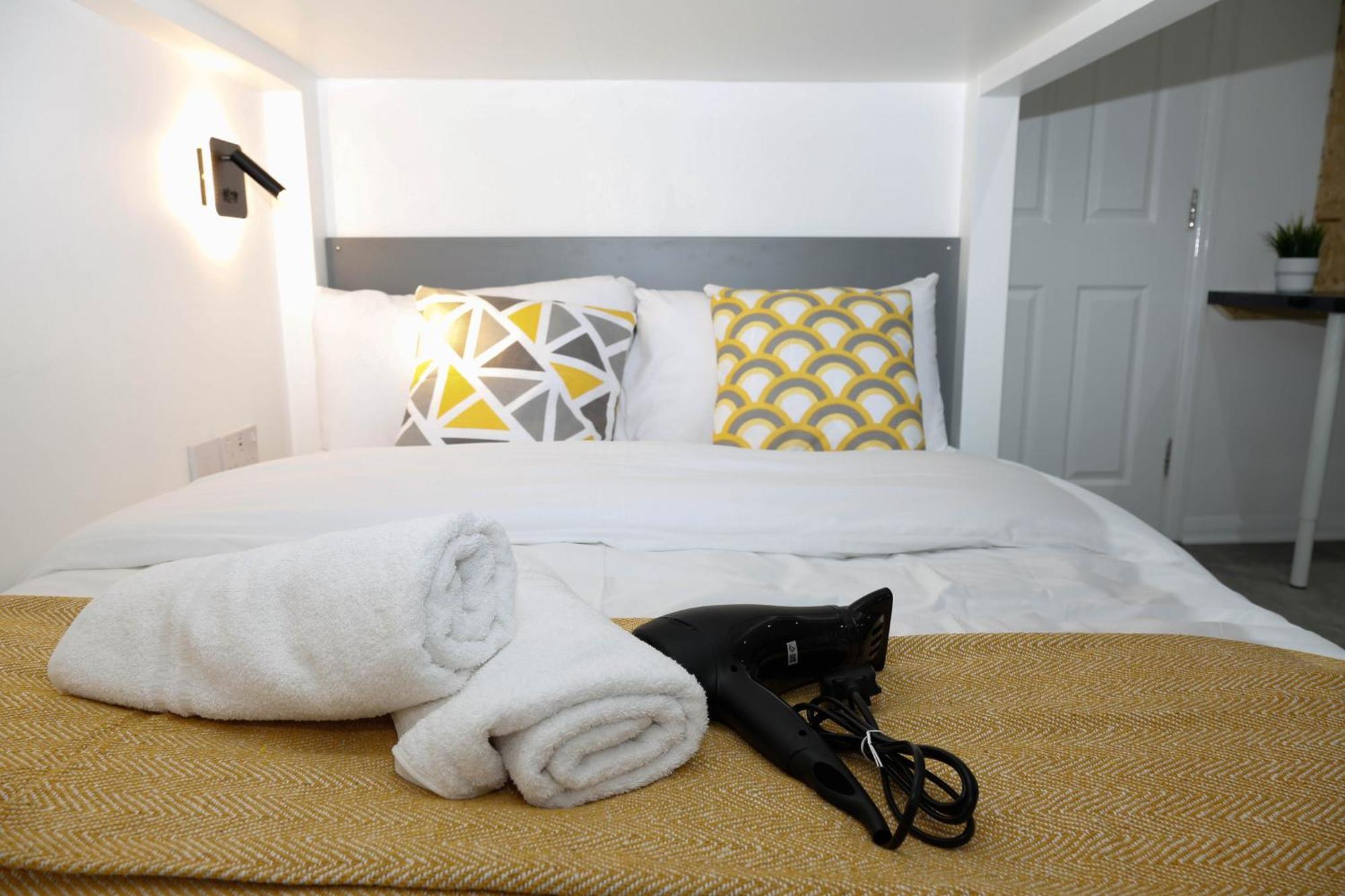 New Luxury Apartments In Central London Next To Shops, Cafes, Bars & Metro Zewnętrze zdjęcie
