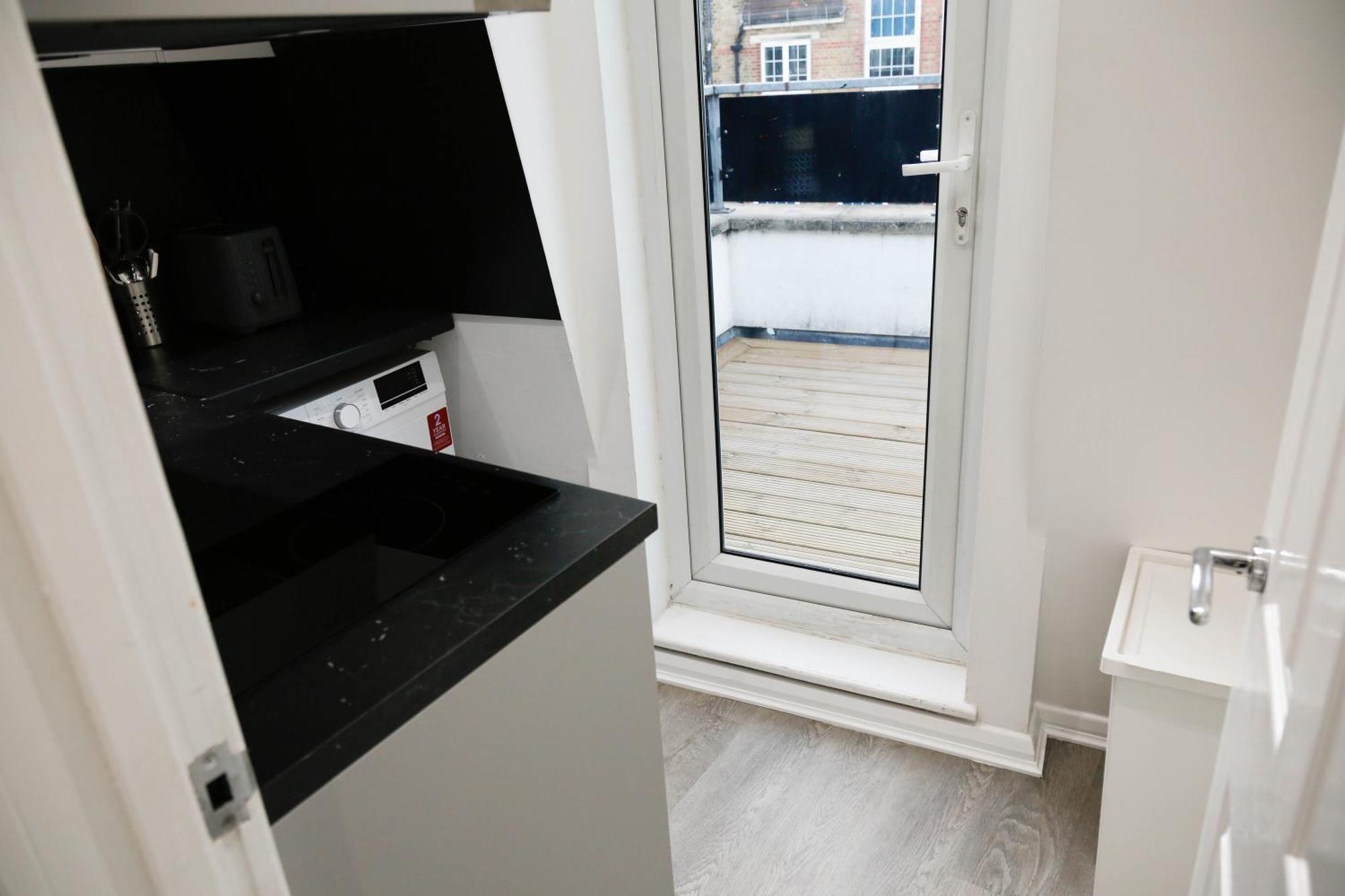 New Luxury Apartments In Central London Next To Shops, Cafes, Bars & Metro Zewnętrze zdjęcie