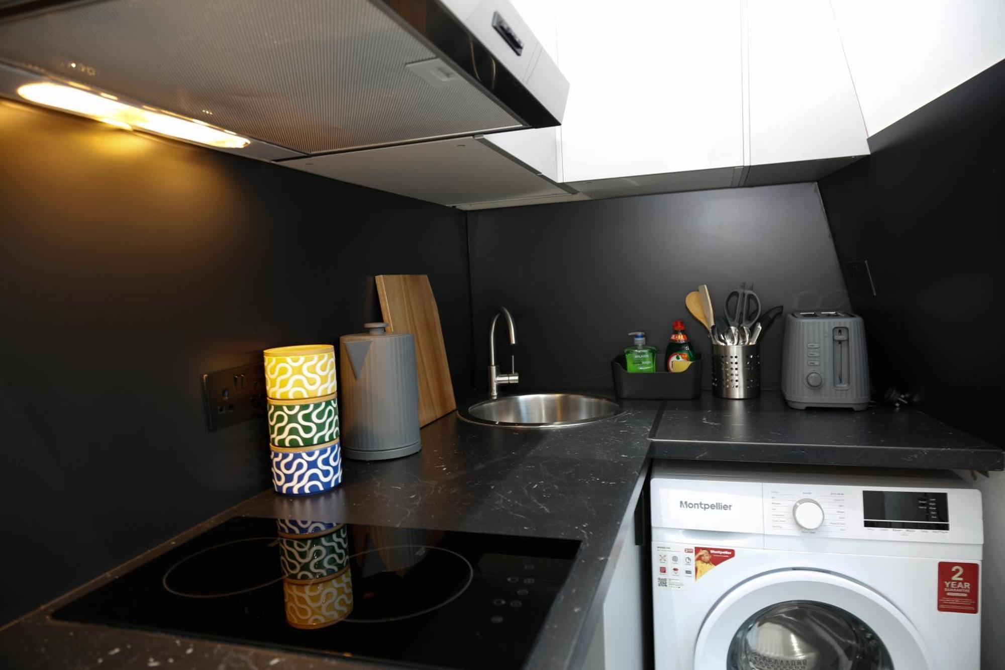 New Luxury Apartments In Central London Next To Shops, Cafes, Bars & Metro Zewnętrze zdjęcie
